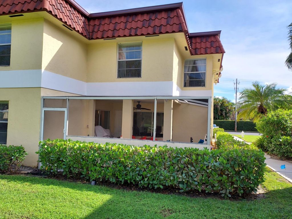 Photo of 717 S Us Highway 1 #903, Jupiter, FL 33477 (MLS # R11021051)