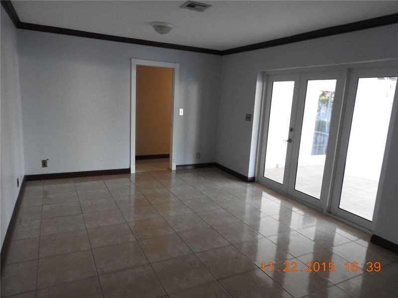 HOLLYWOOD HILLS 1965 - Residential