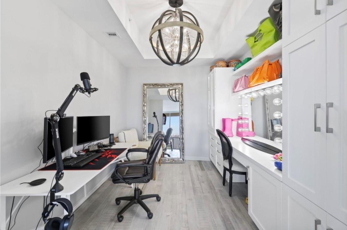 AUBERGE BEACH RESIDENCES - Residential