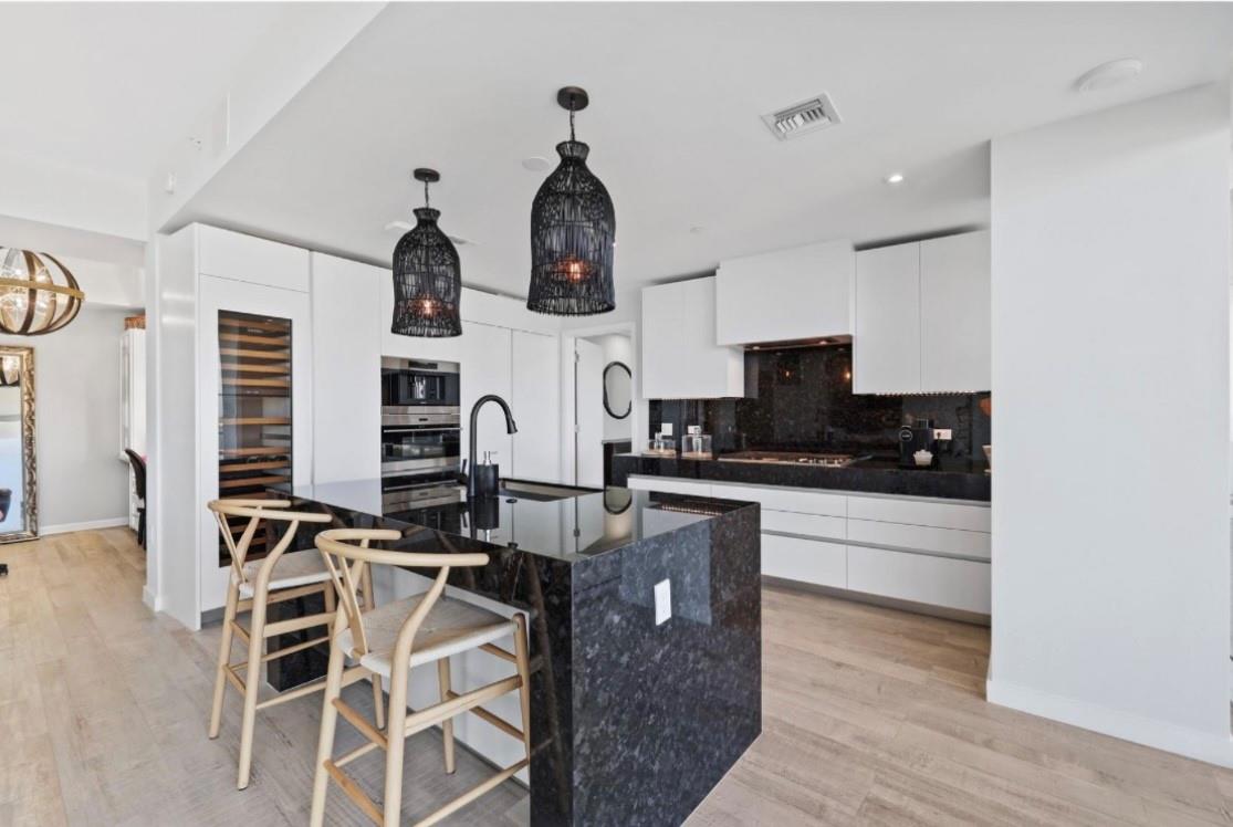 AUBERGE BEACH RESIDENCES - Residential