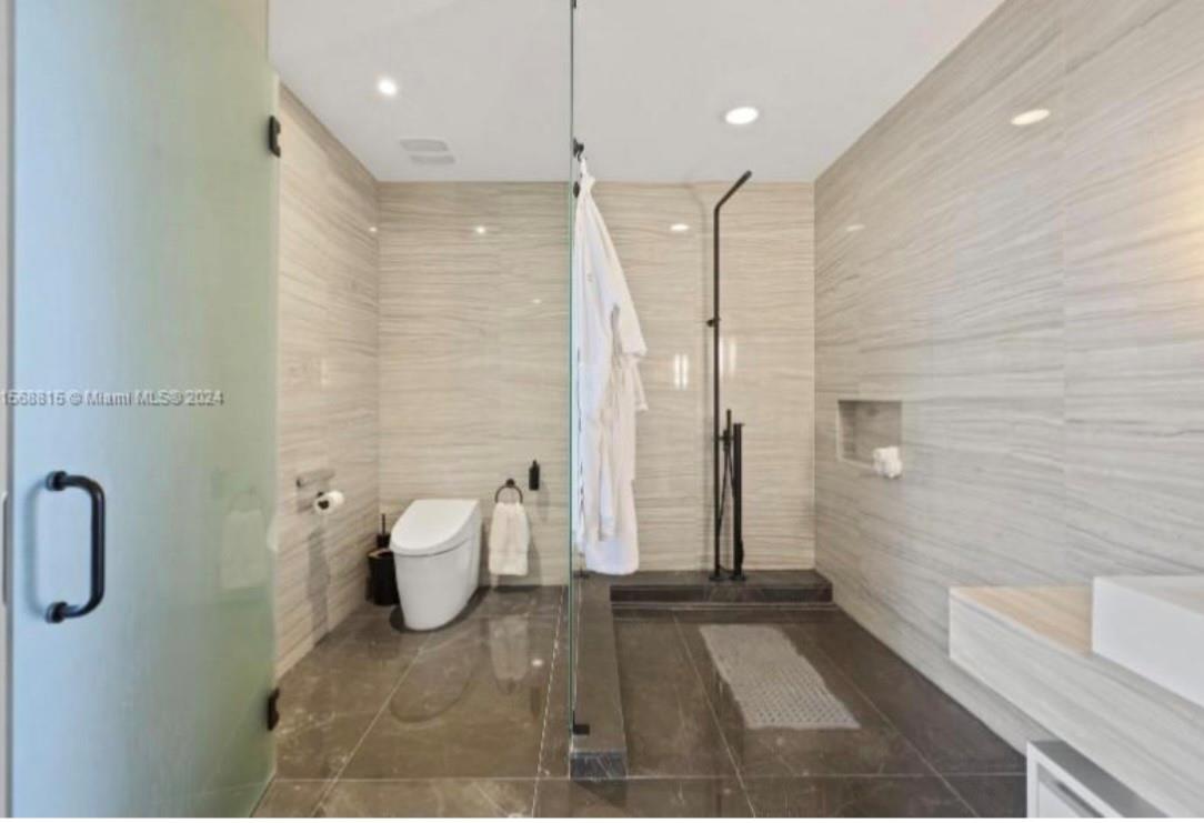 AUBERGE BEACH RESIDENCES - Residential