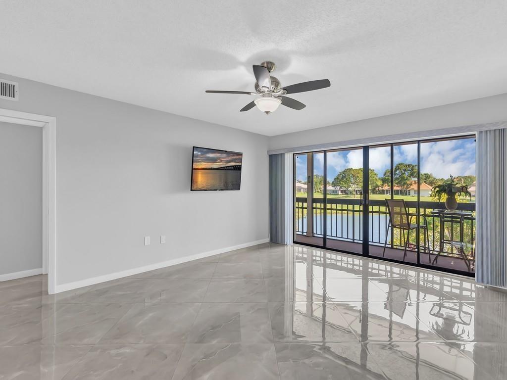 LAKESHORE VILLAGE OF MEAD - Residential Lease