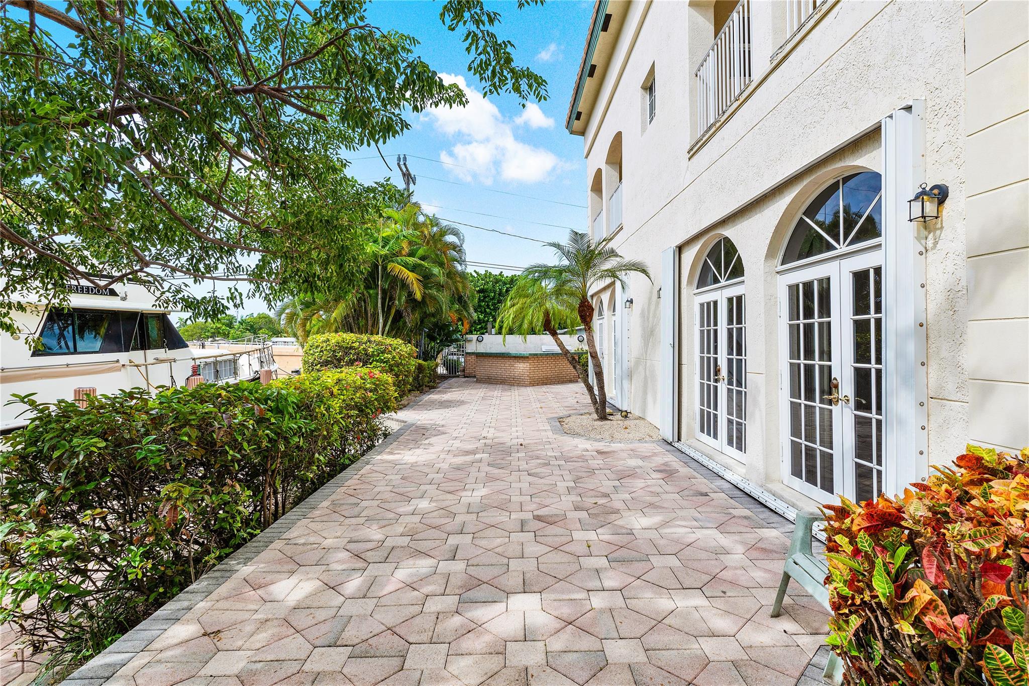 Lauderdale Harbors Sec A - Residential