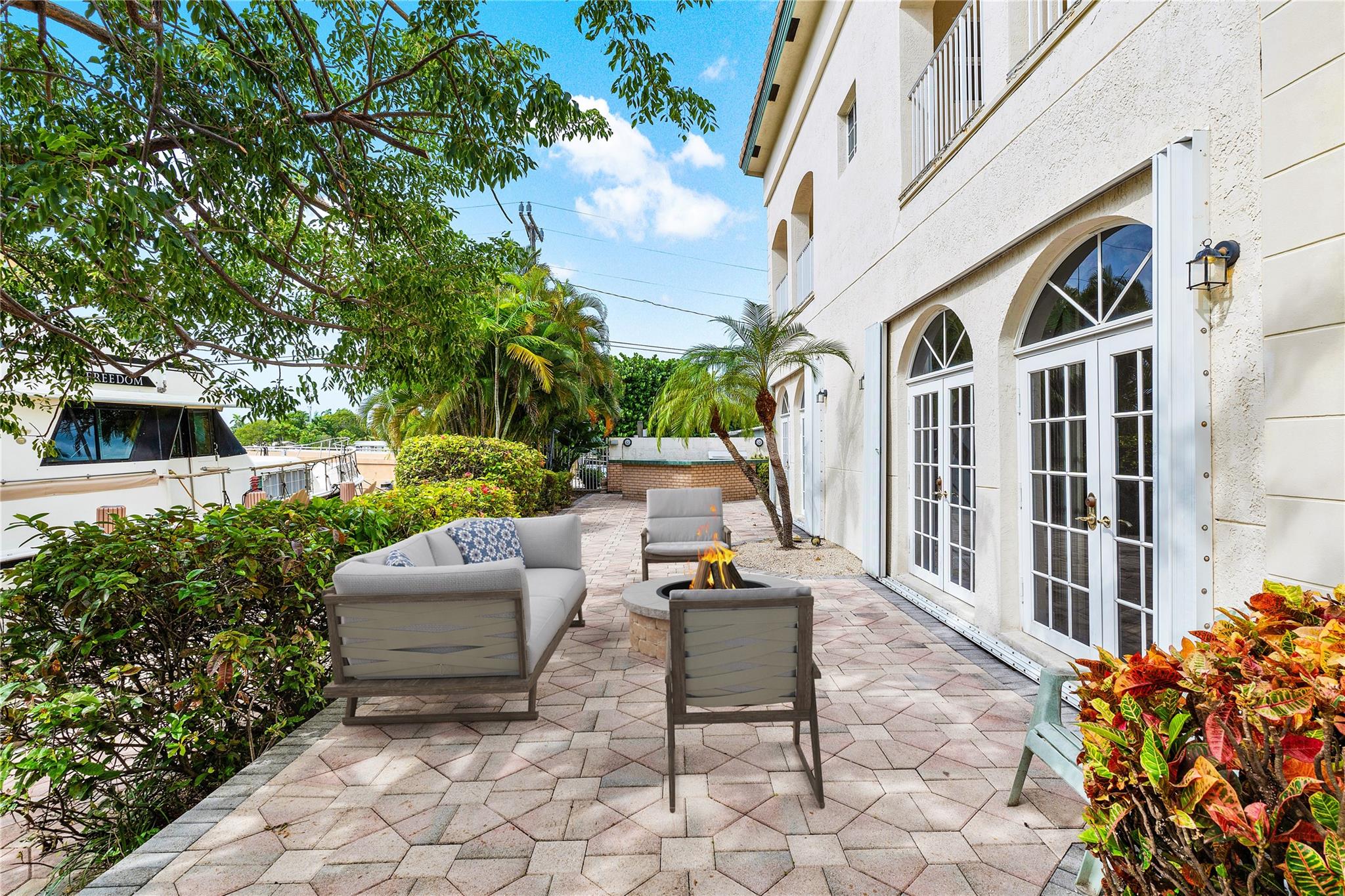 Lauderdale Harbors Sec A - Residential