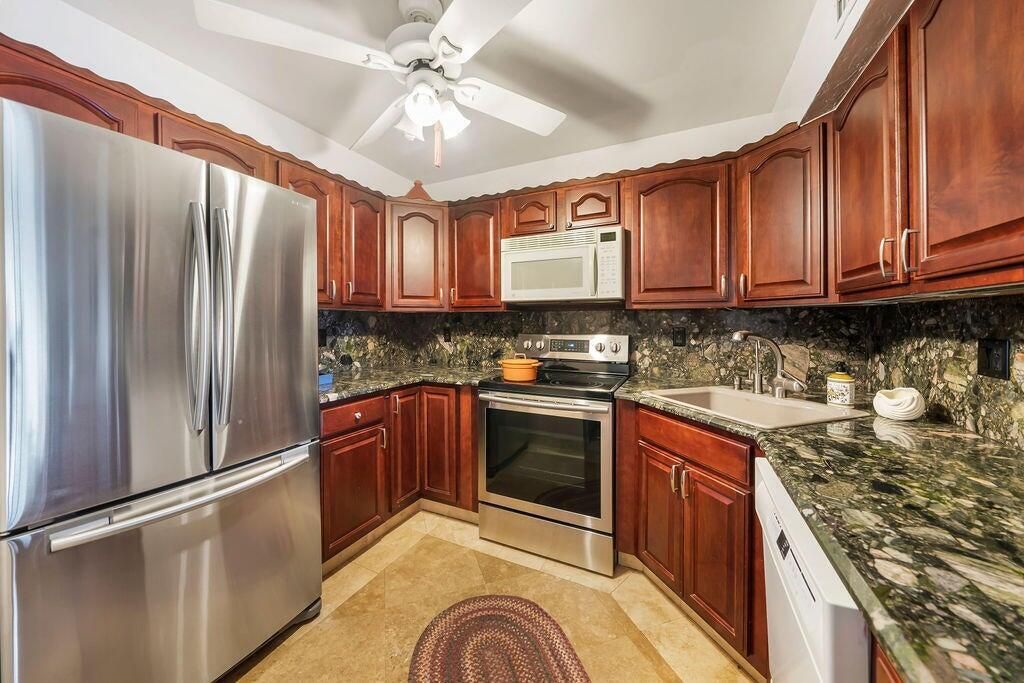 Photo of 9900 Pineapple Tree Drive #106, Boynton Beach, FL 33436 (MLS # B26022633)