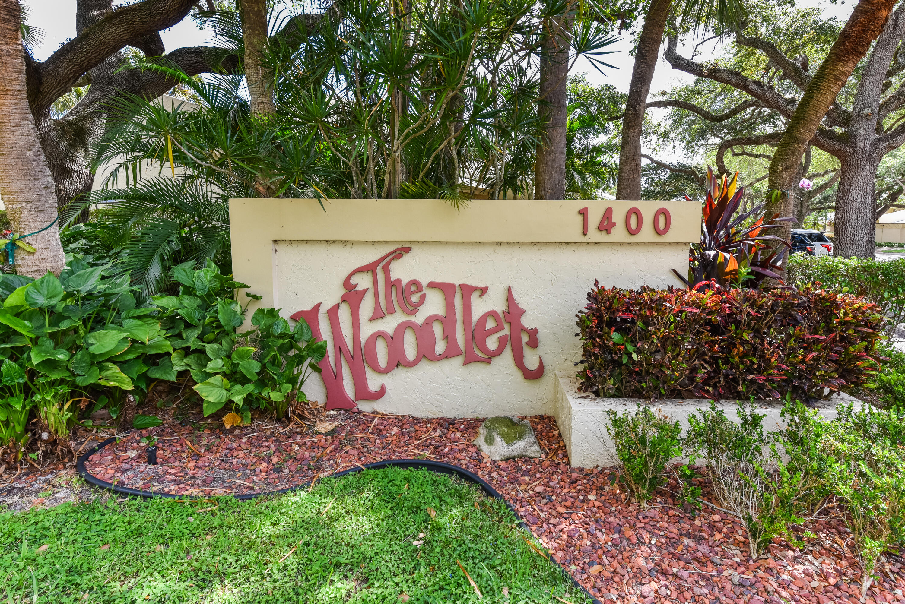 WOODLET CONDO - Residential Lease