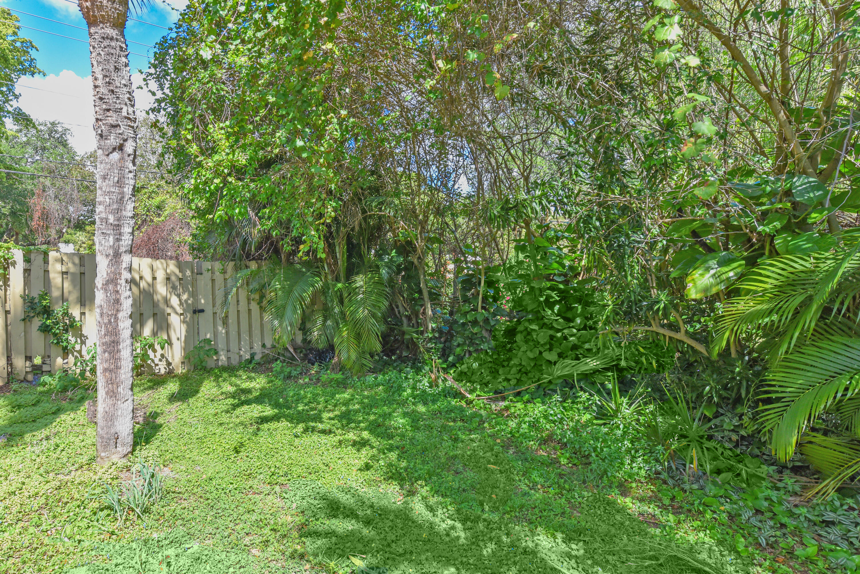 WOODLET CONDO - Residential Lease