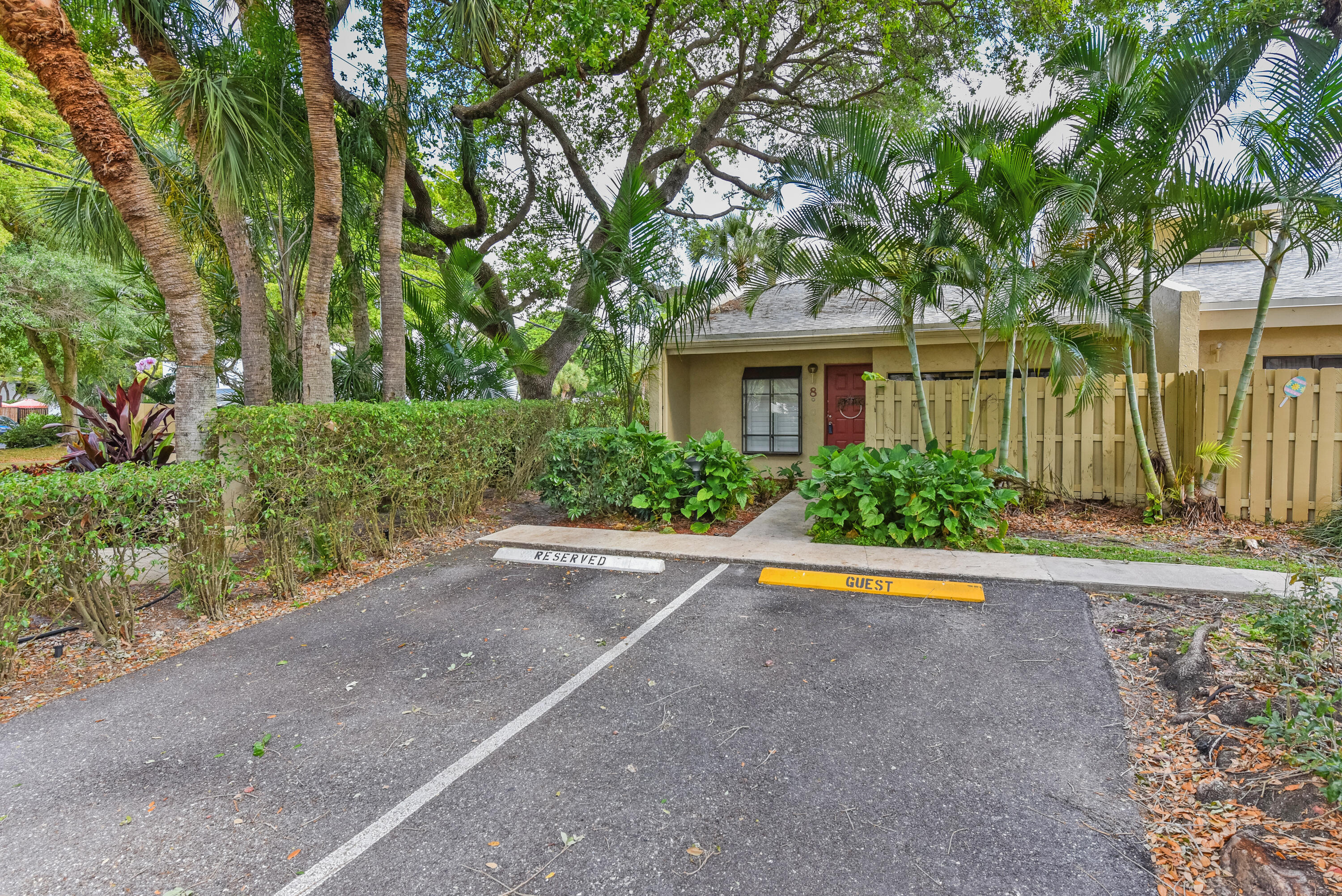 WOODLET CONDO - Residential Lease