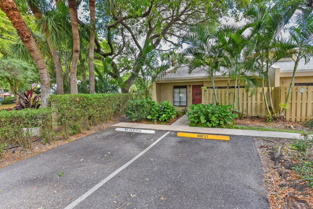Photo of 1400 NW 9th Avenue #B-8, Boca Raton, FL 33486 (MLS # B26019387)