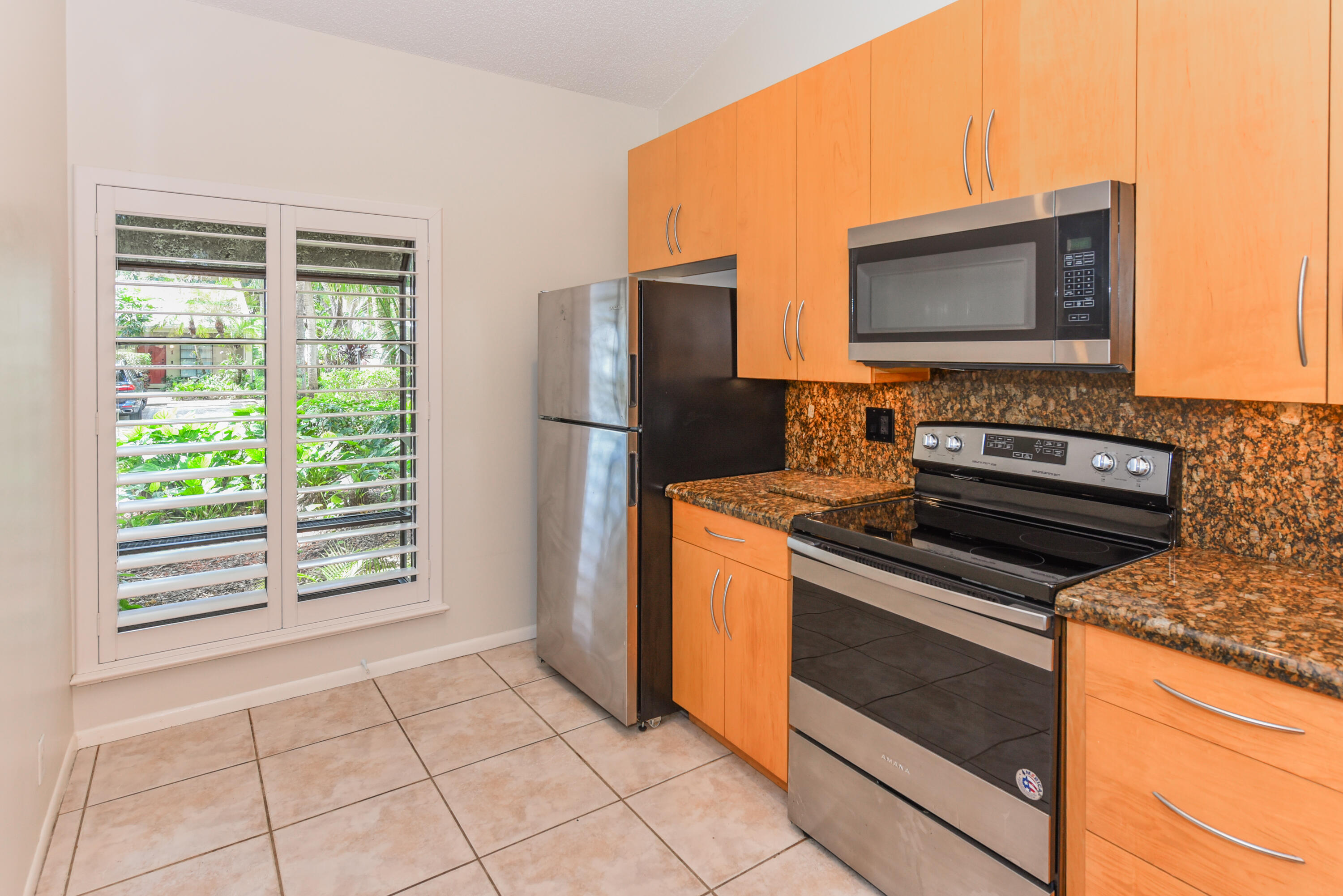 WOODLET CONDO - Residential Lease
