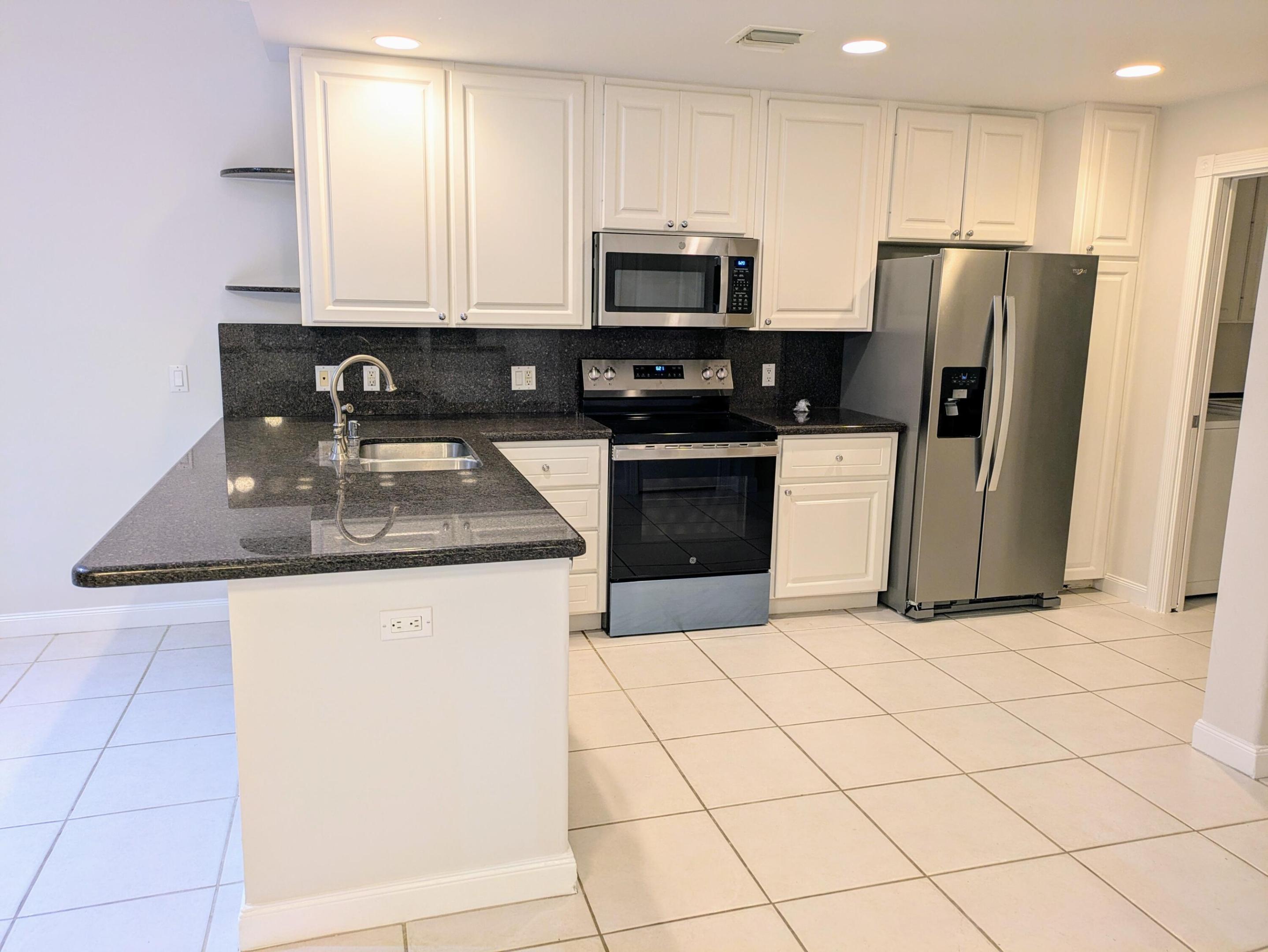 CAMBRIDGE AT ABACOA - Residential