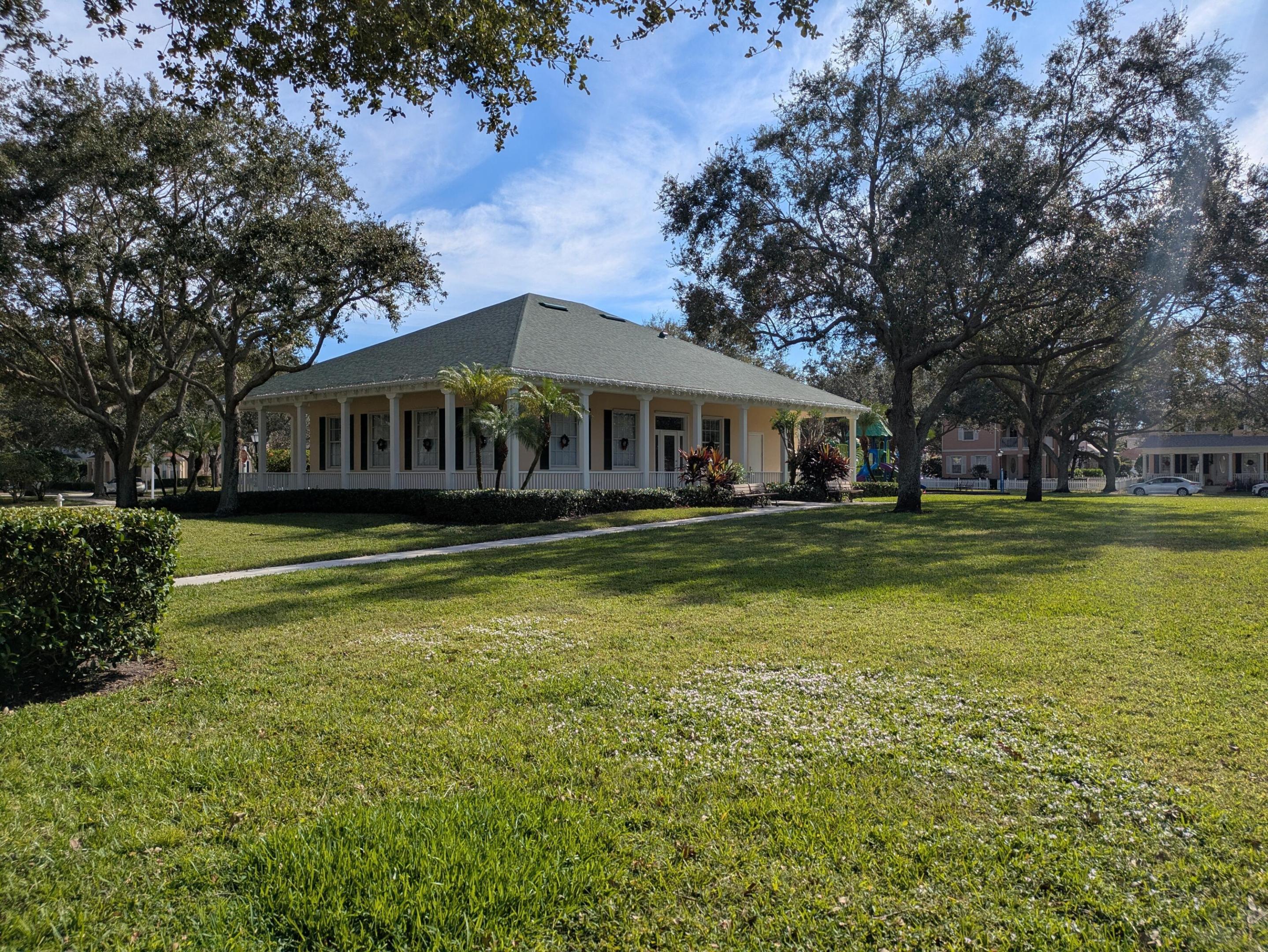 CAMBRIDGE AT ABACOA - Residential