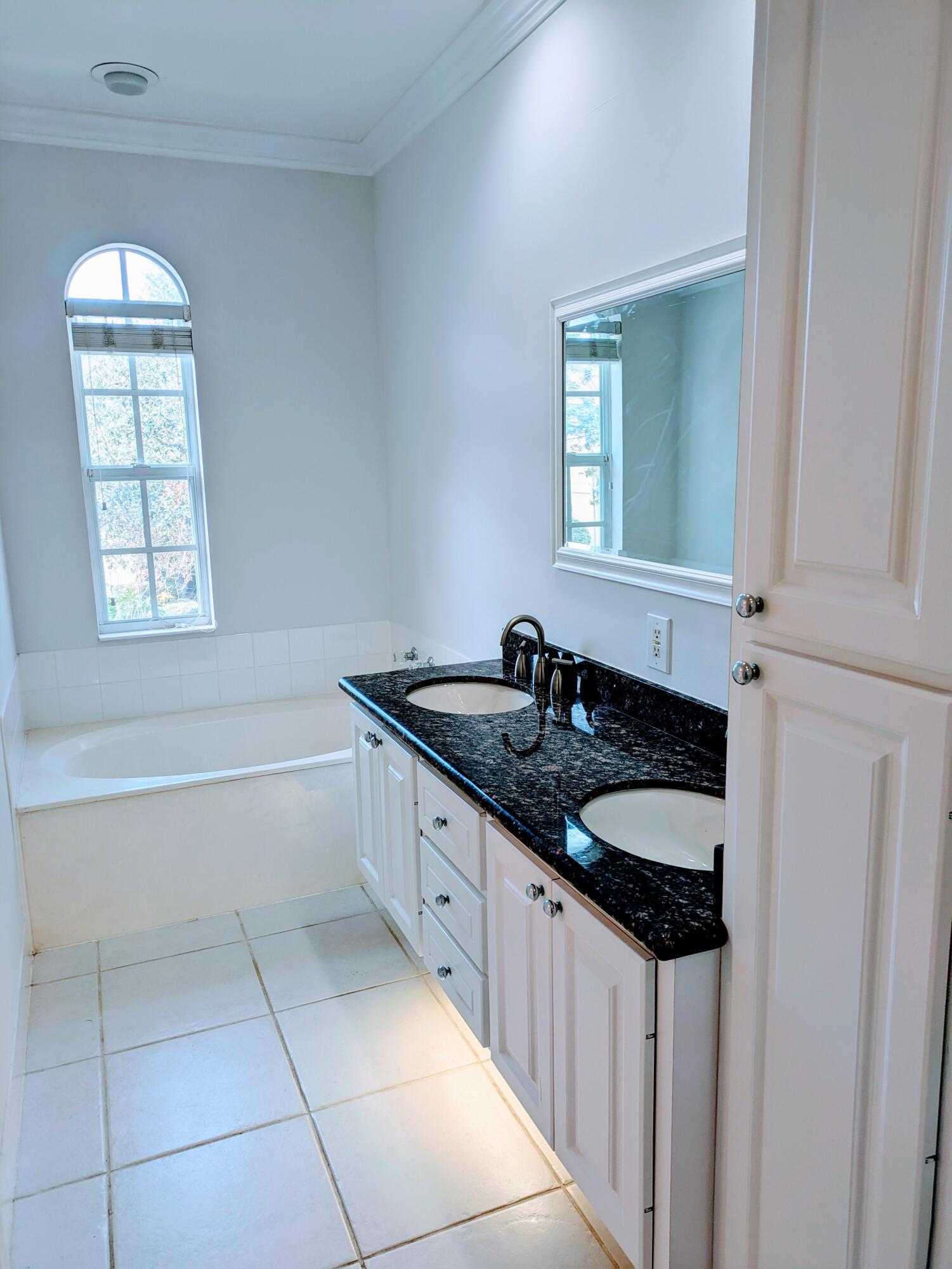 CAMBRIDGE AT ABACOA - Residential
