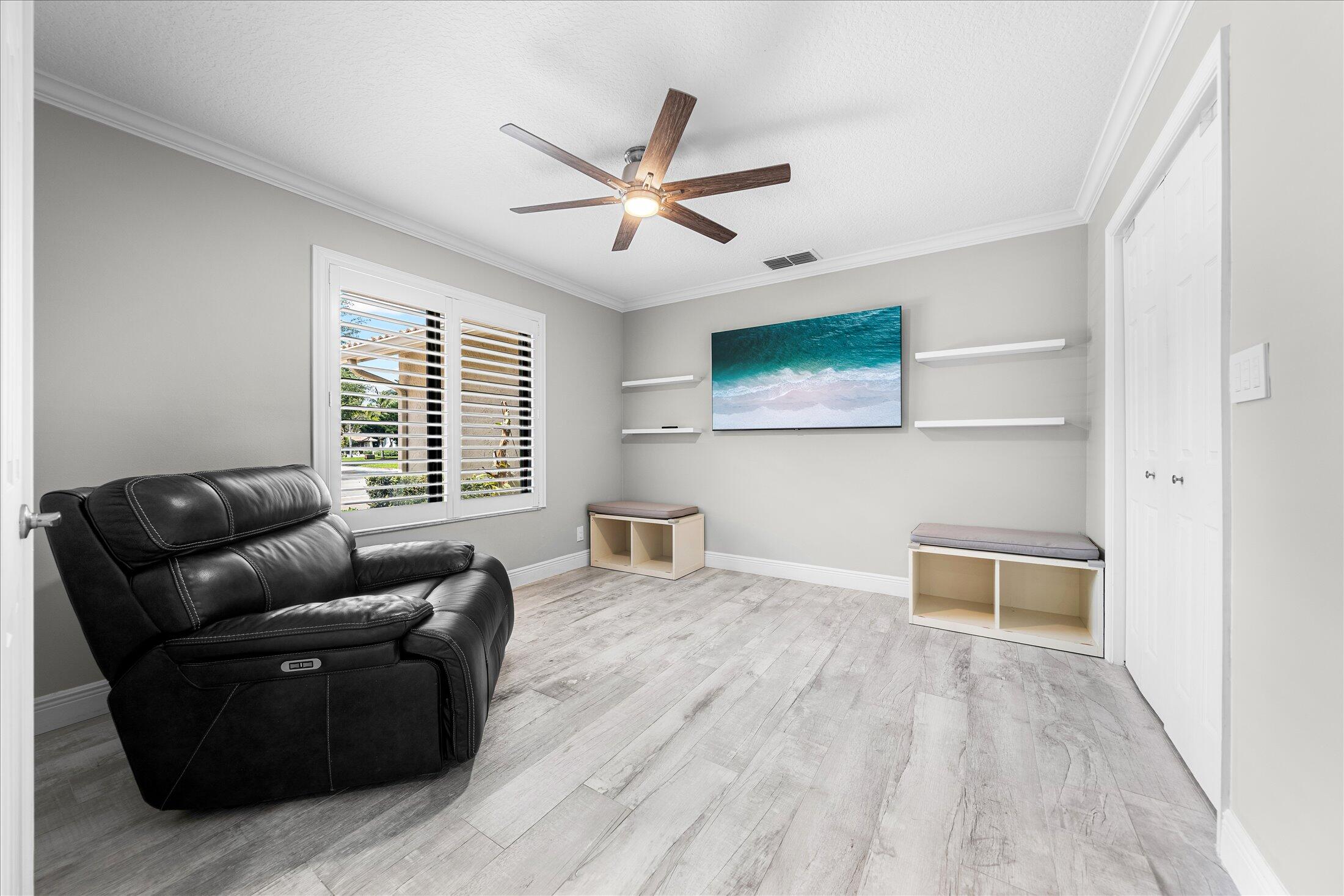 PINE RIDGE - Residential