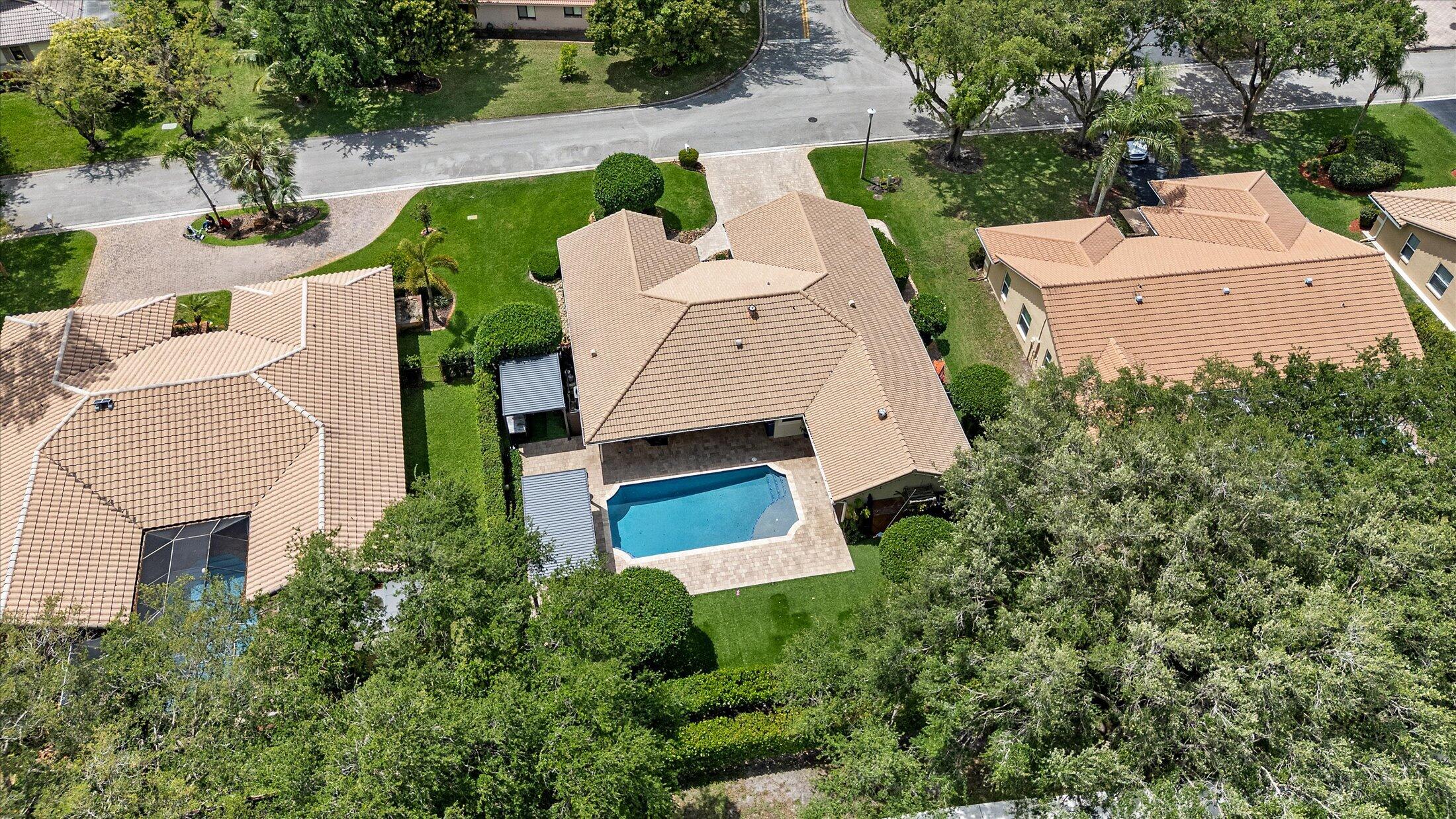 PINE RIDGE - Residential