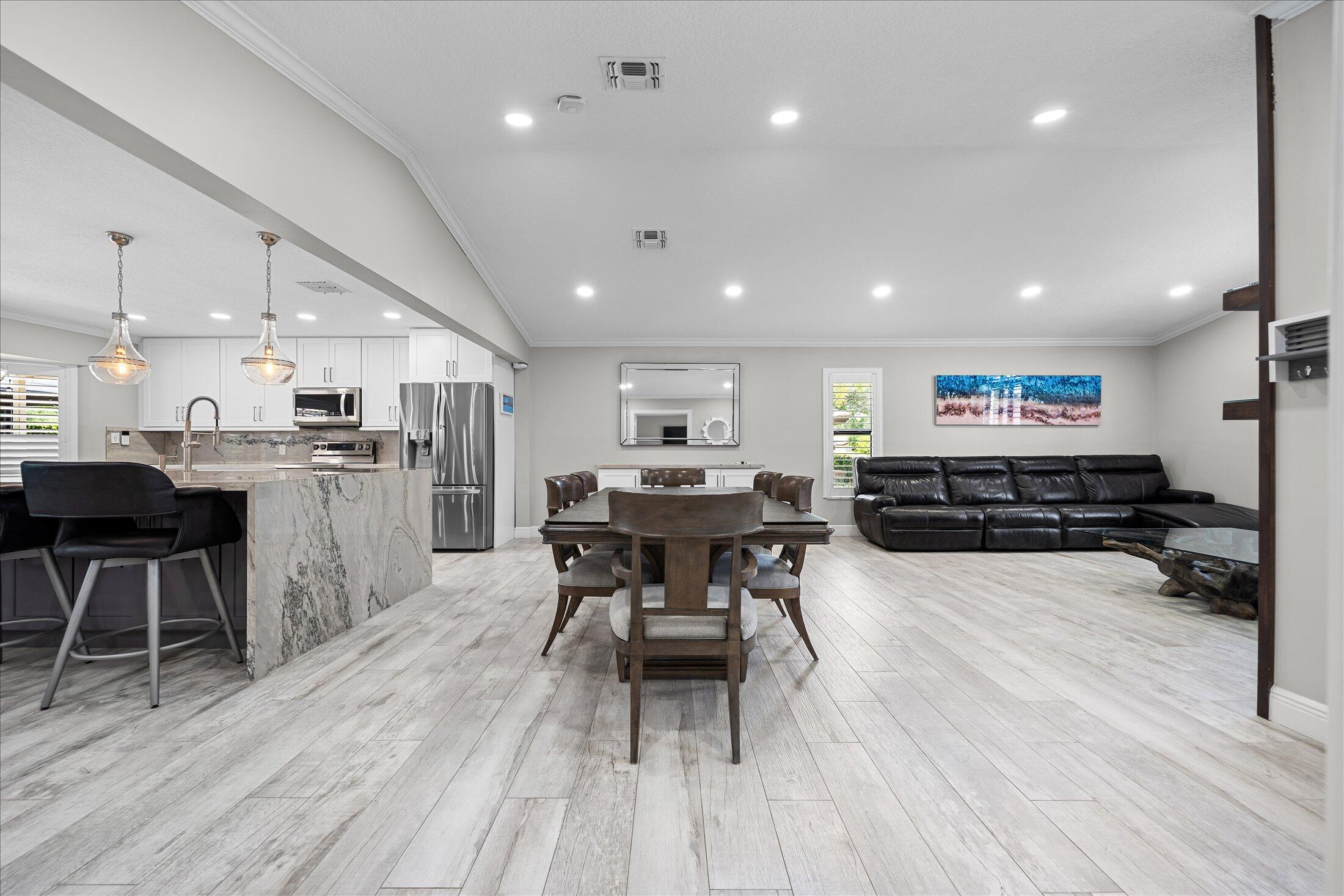 PINE RIDGE - Residential