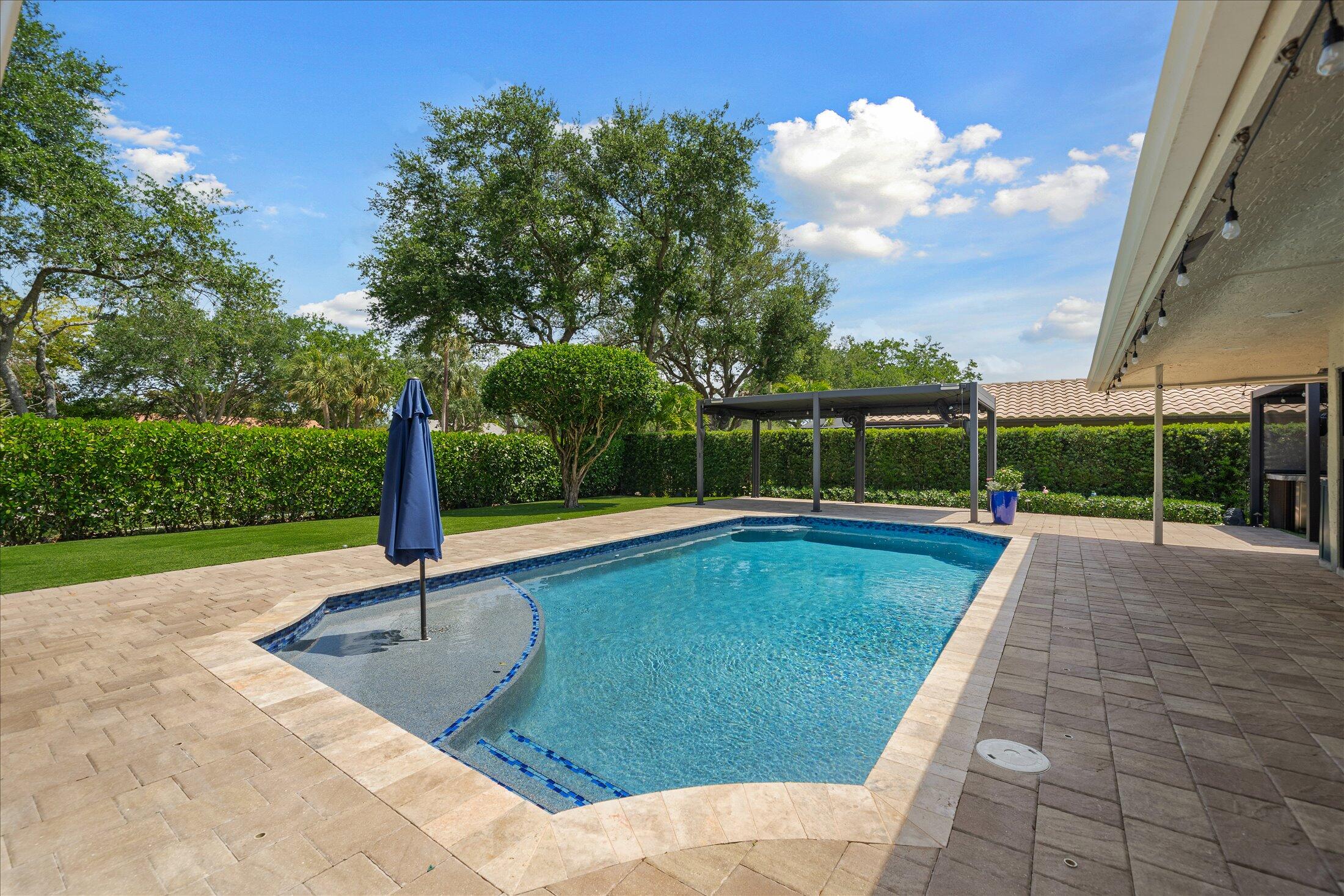 PINE RIDGE - Residential