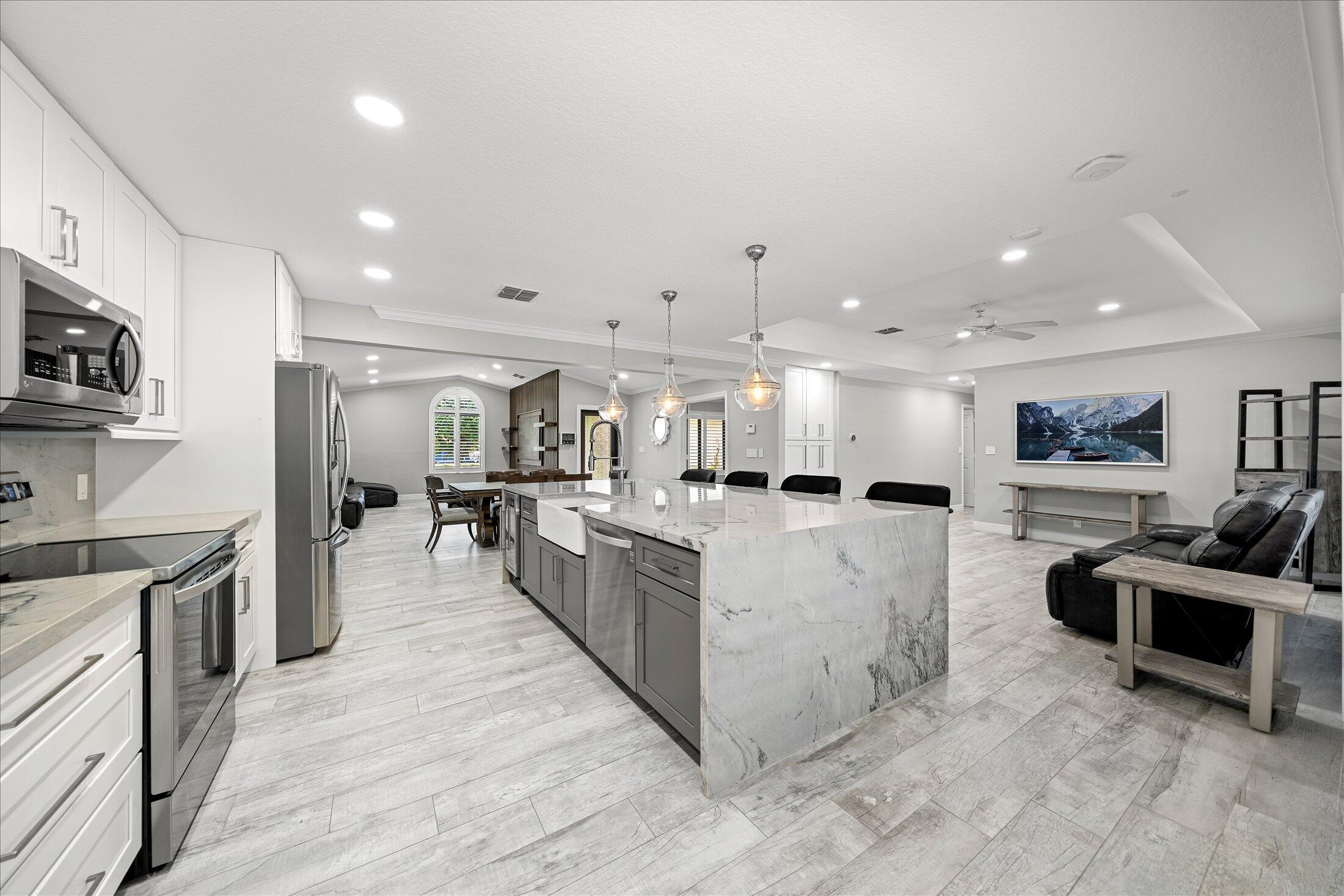 PINE RIDGE - Residential