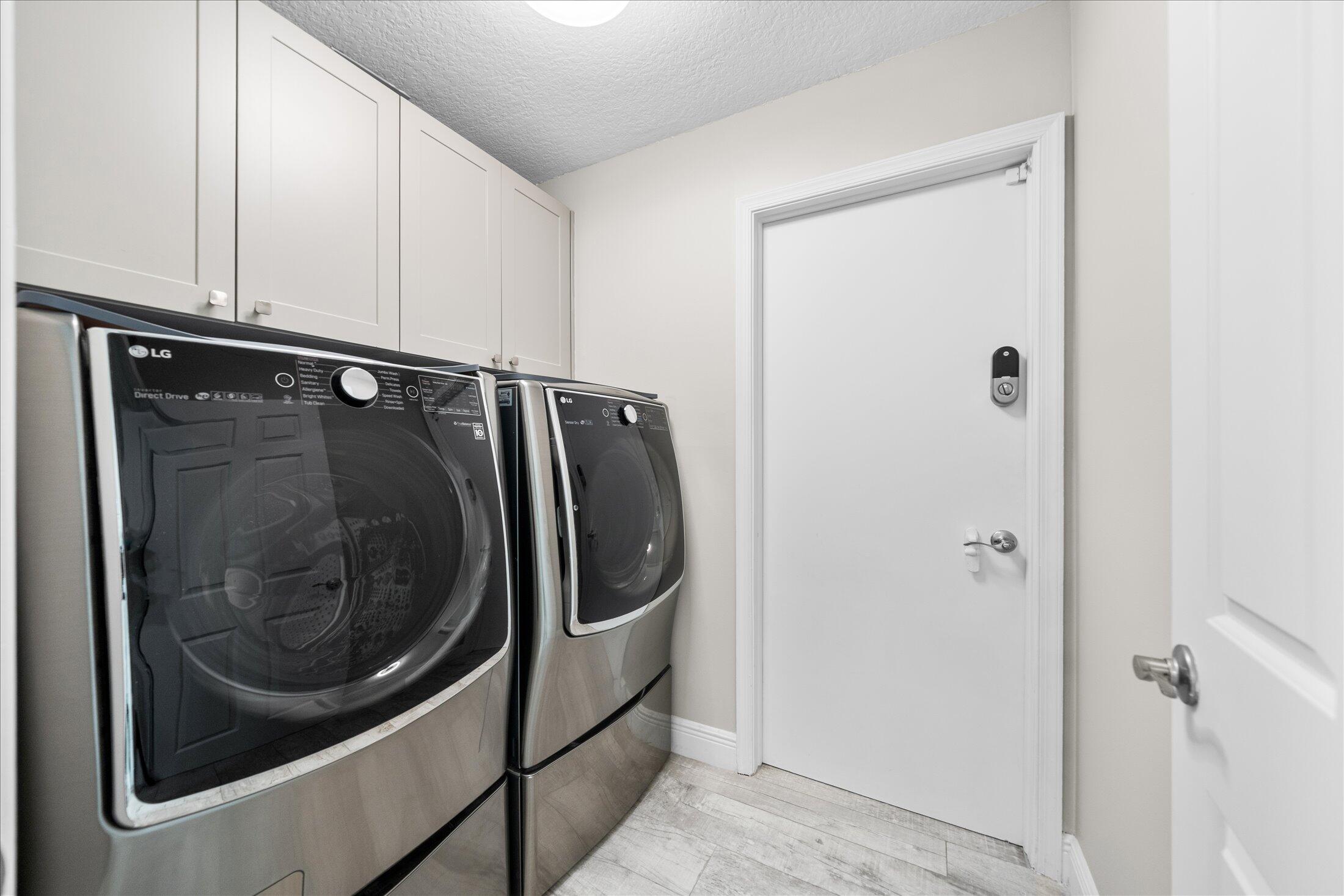 PINE RIDGE - Residential