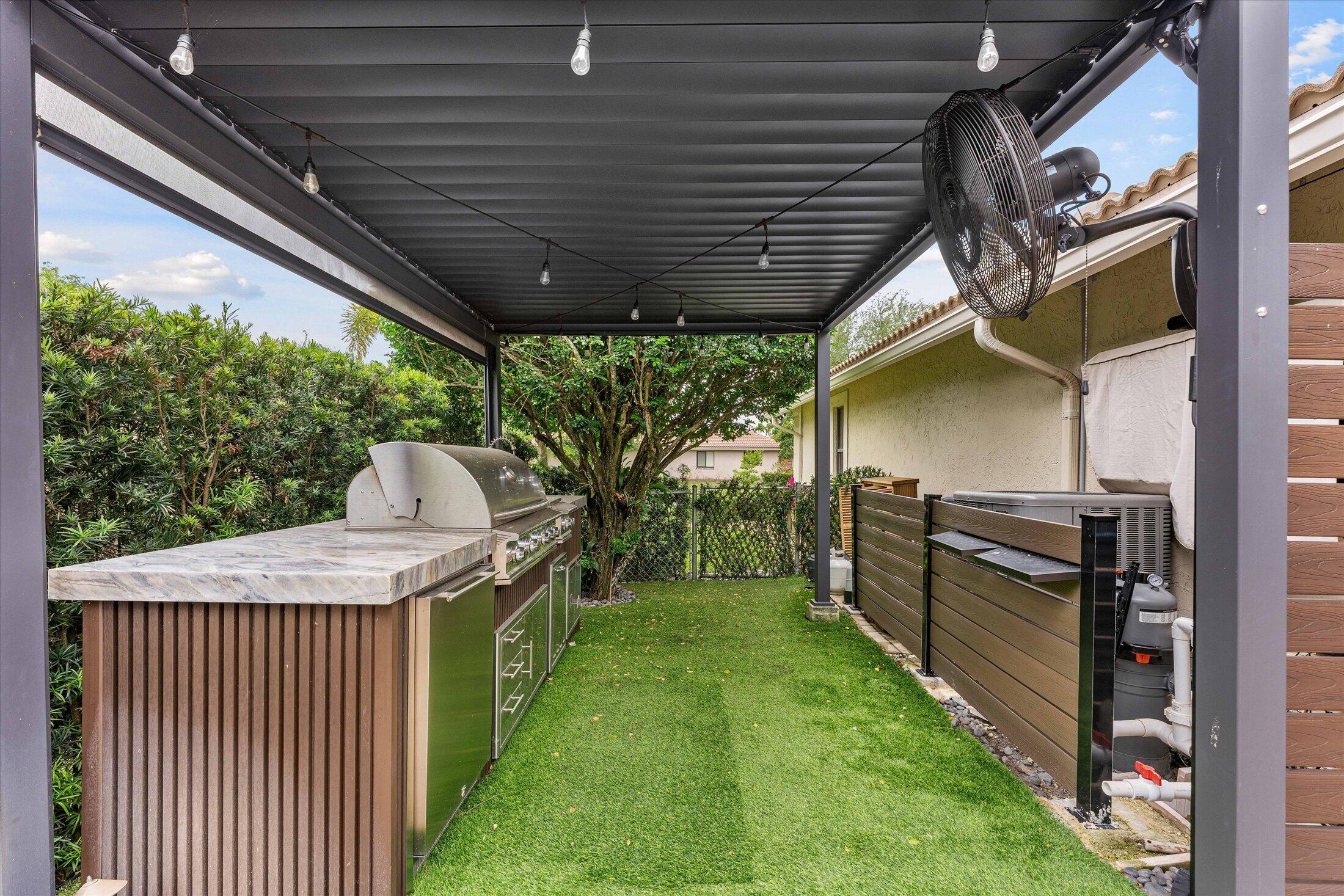 PINE RIDGE - Residential