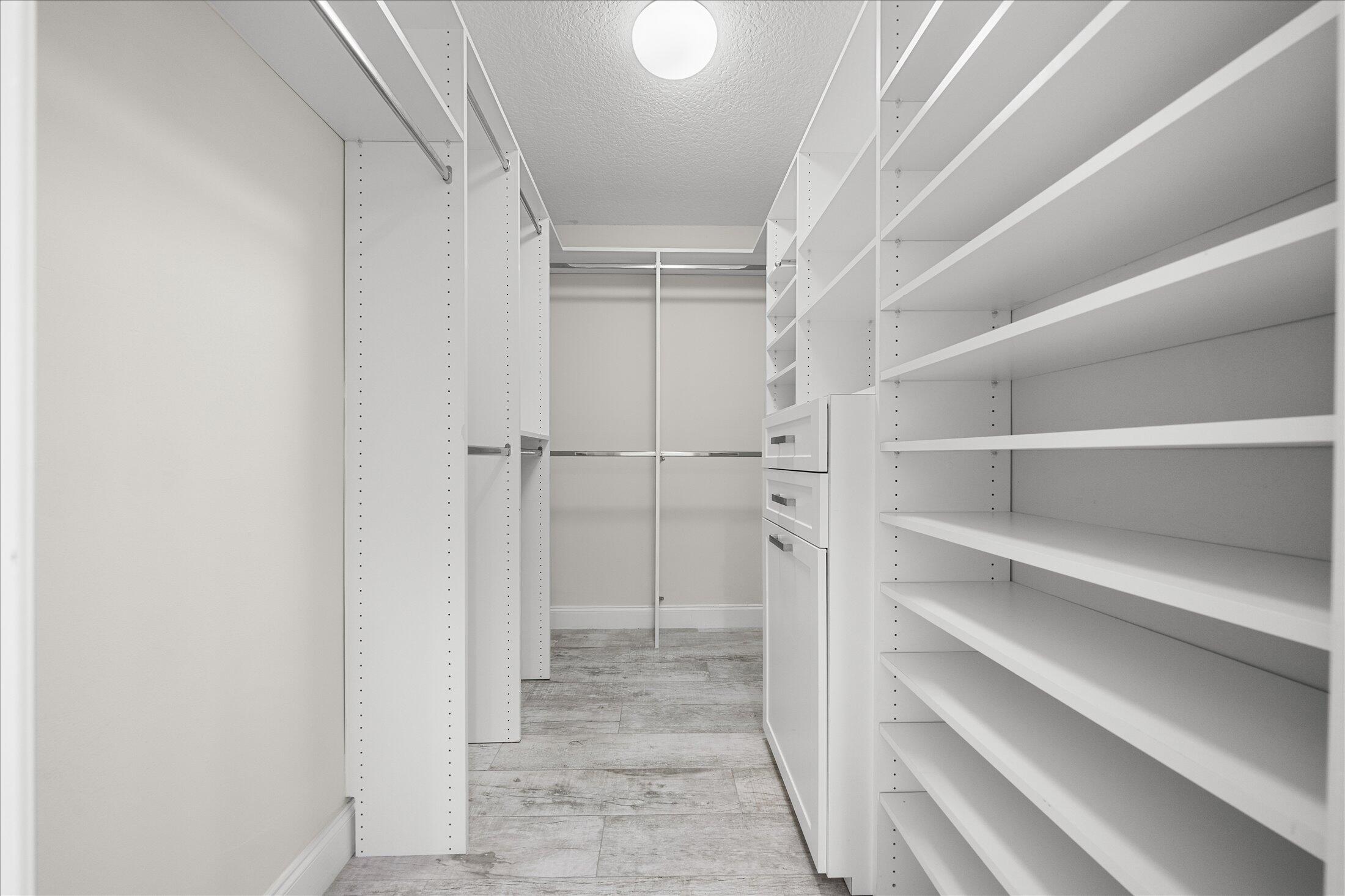 PINE RIDGE - Residential