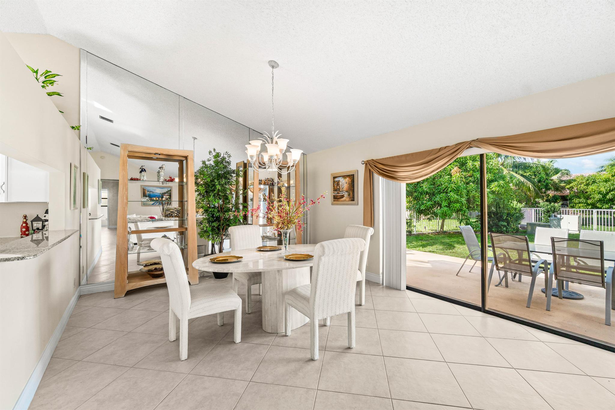 SUN VALLEY 2 - Residential