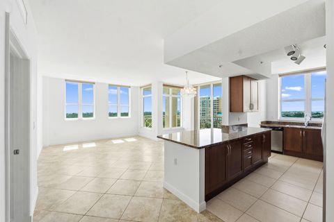 Tiny photo for 450 N FEDERAL Highway #911, Boynton Beach, FL 33435 (MLS # B26053887)
