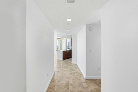 Tiny photo for 450 N FEDERAL Highway #911, Boynton Beach, FL 33435 (MLS # B26053887)