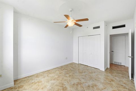 Tiny photo for 450 N FEDERAL Highway #911, Boynton Beach, FL 33435 (MLS # B26053887)