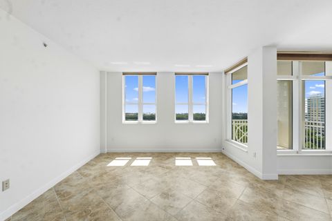 Tiny photo for 450 N FEDERAL Highway #911, Boynton Beach, FL 33435 (MLS # B26053887)