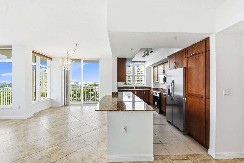 Photo of 450 N FEDERAL Highway #911, Boynton Beach, FL 33435 (MLS # B26053887)