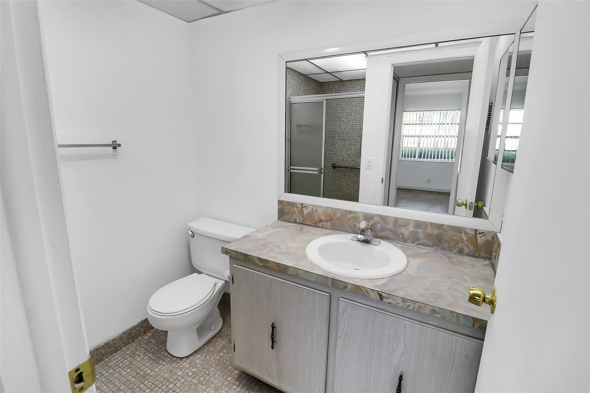 Kings Point Normandy A-U - Residential Lease