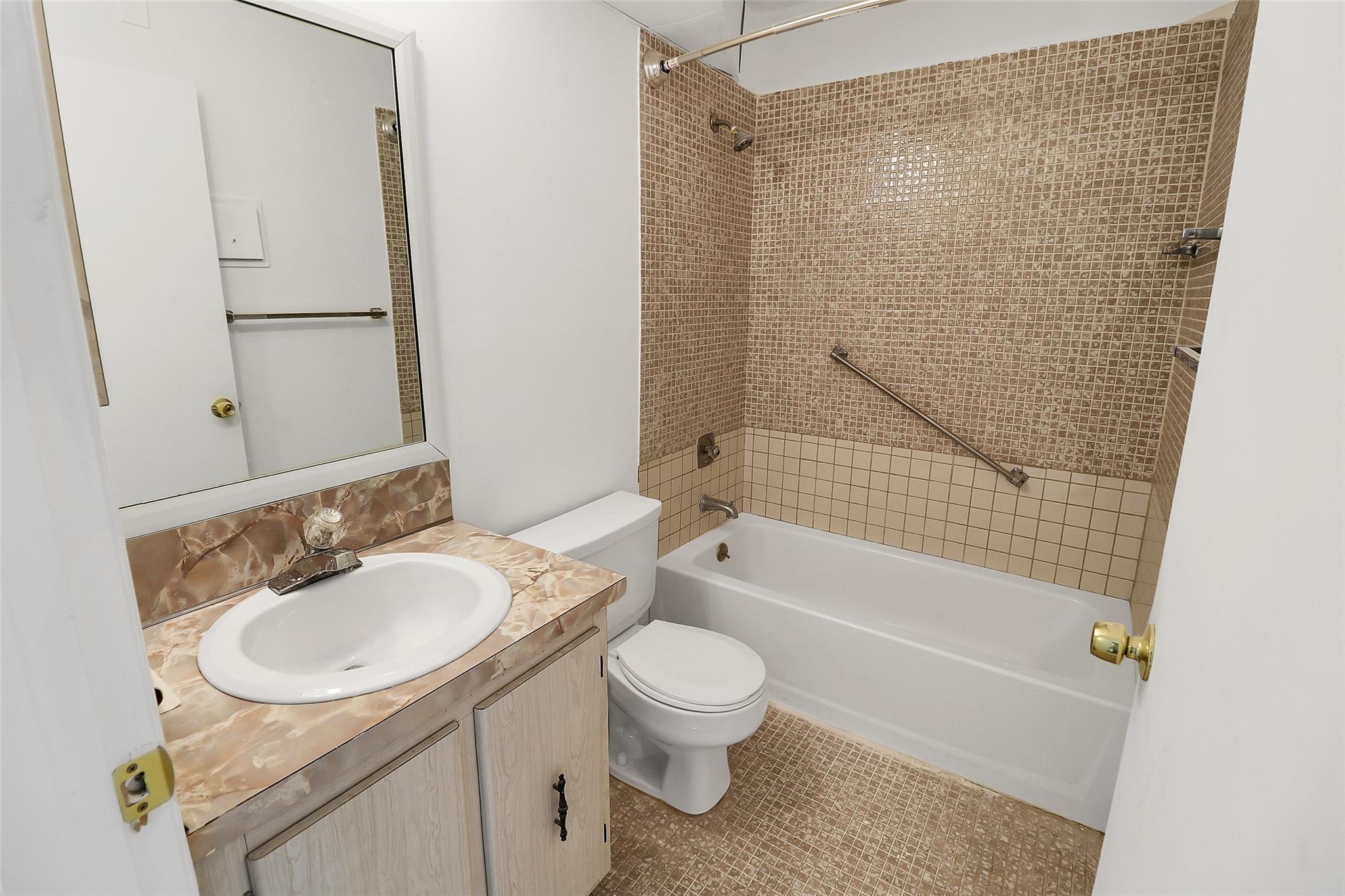 Kings Point Normandy A-U - Residential Lease