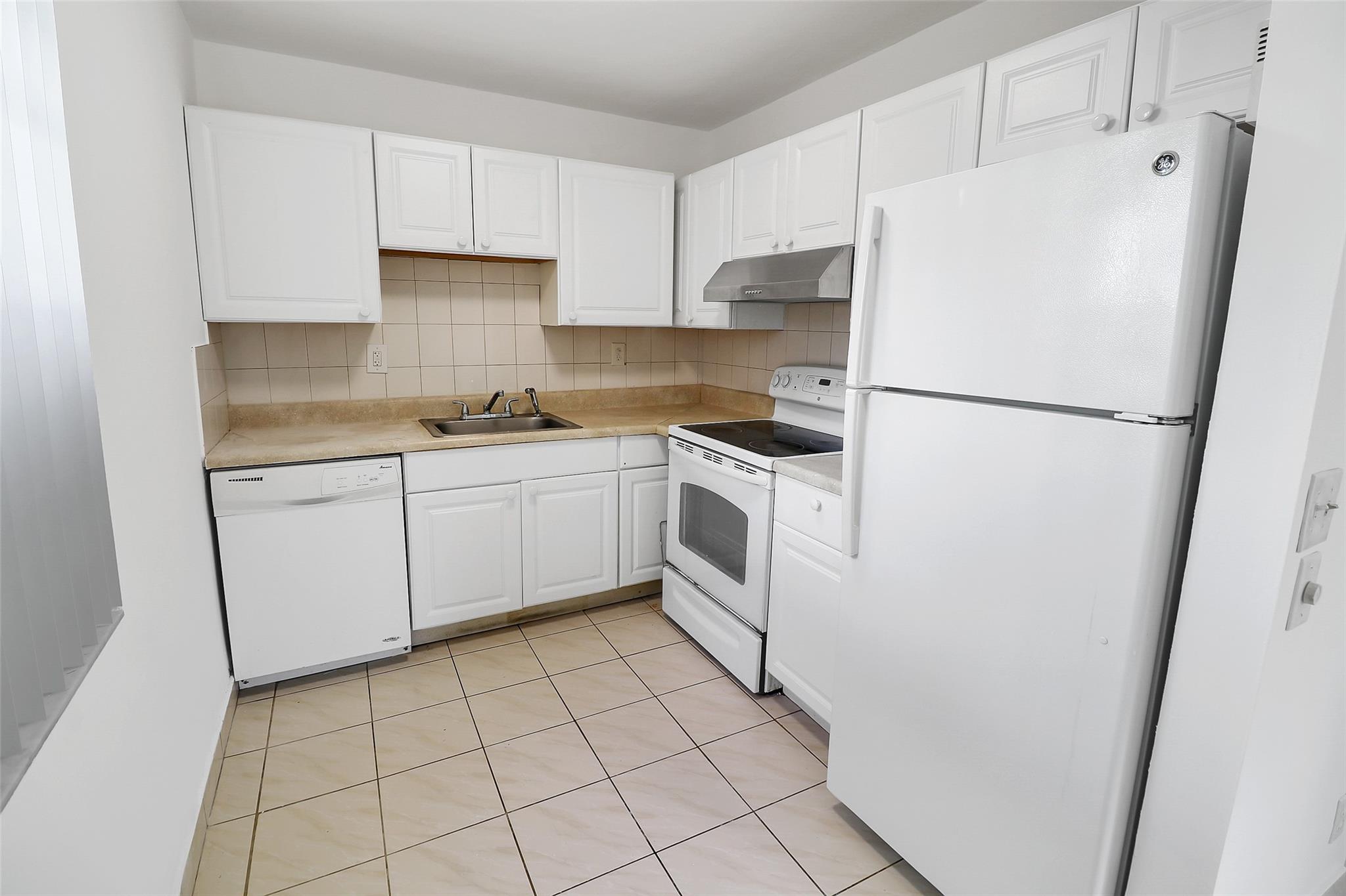 Kings Point Normandy A-U - Residential Lease