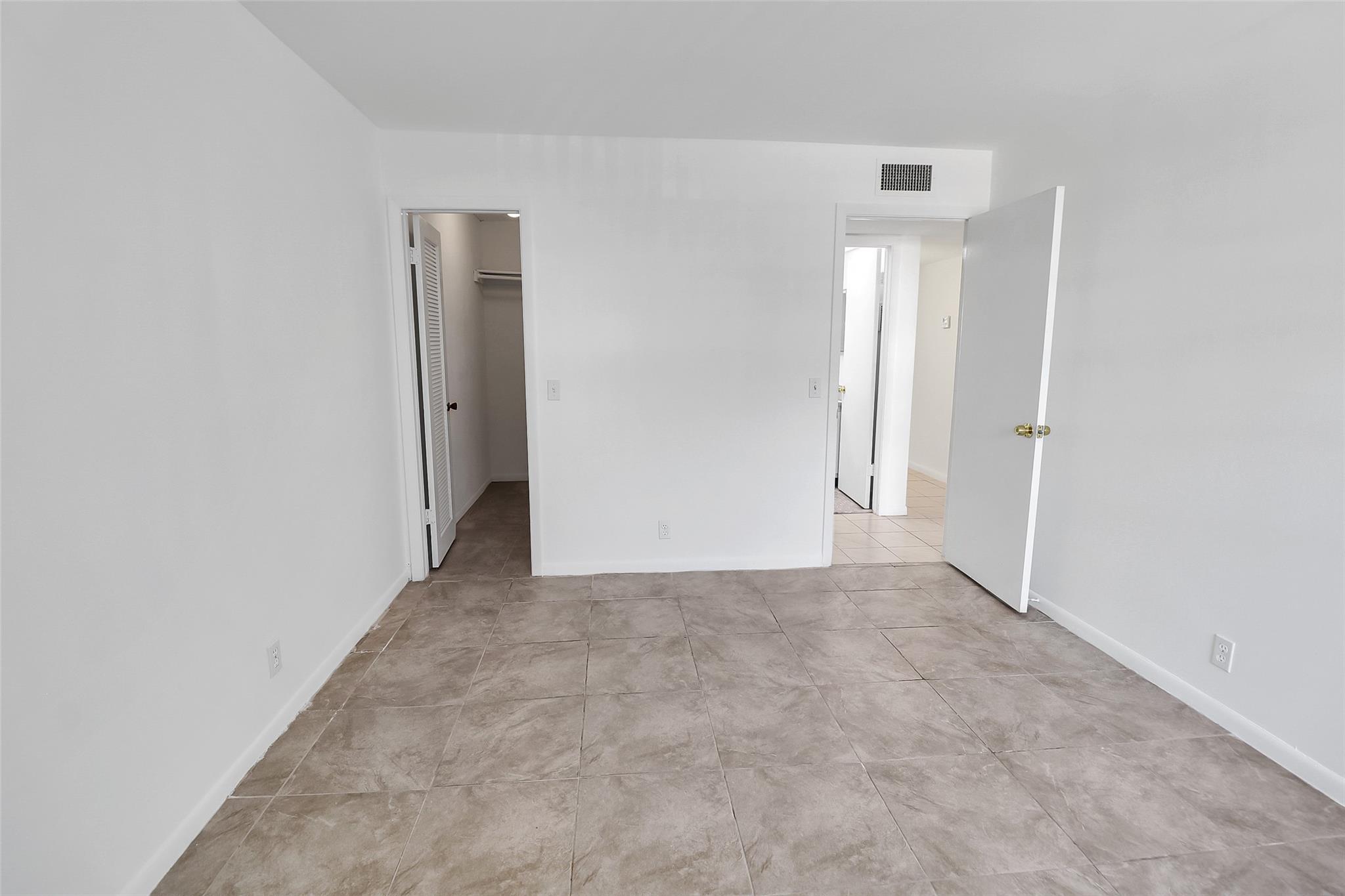 Kings Point Normandy A-U - Residential Lease