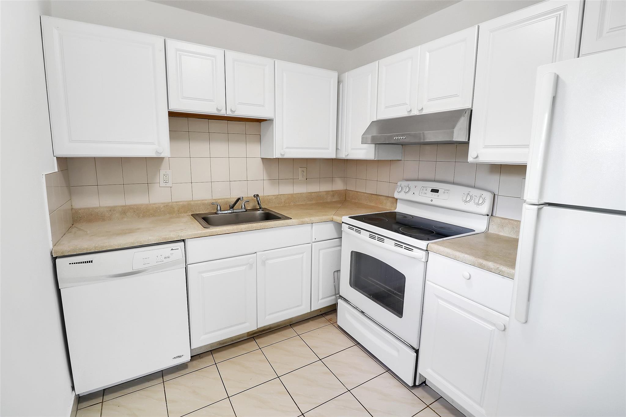 Kings Point Normandy A-U - Residential Lease
