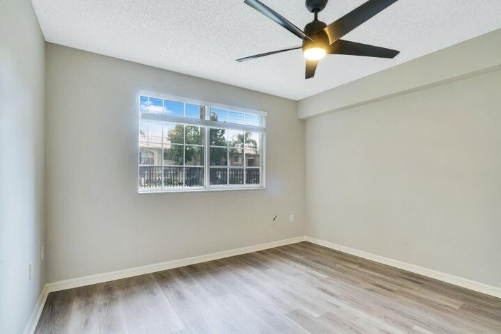 GRAND VIEW AT CRESTWOOD C - Residential Lease