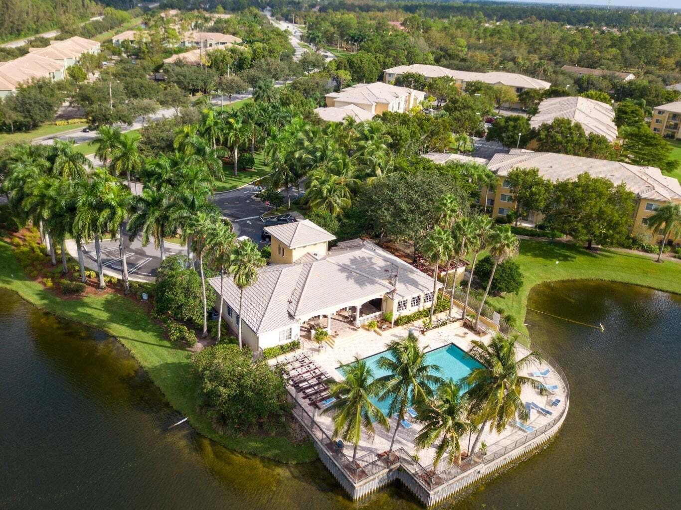 GRAND VIEW AT CRESTWOOD C - Residential Lease