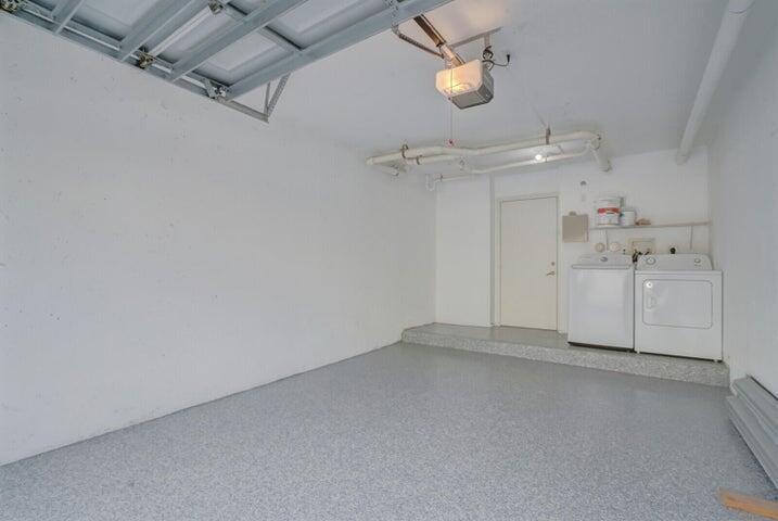 GRAND VIEW AT CRESTWOOD C - Residential Lease