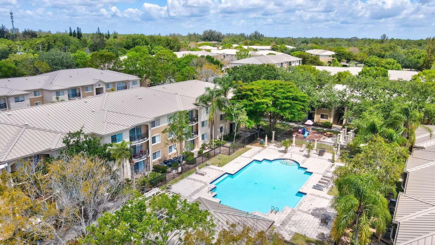 GRAND VIEW AT CRESTWOOD C - Residential Lease