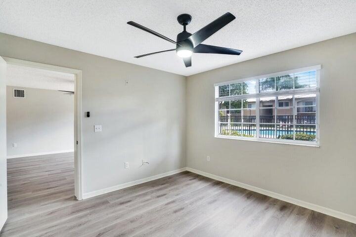 GRAND VIEW AT CRESTWOOD C - Residential Lease