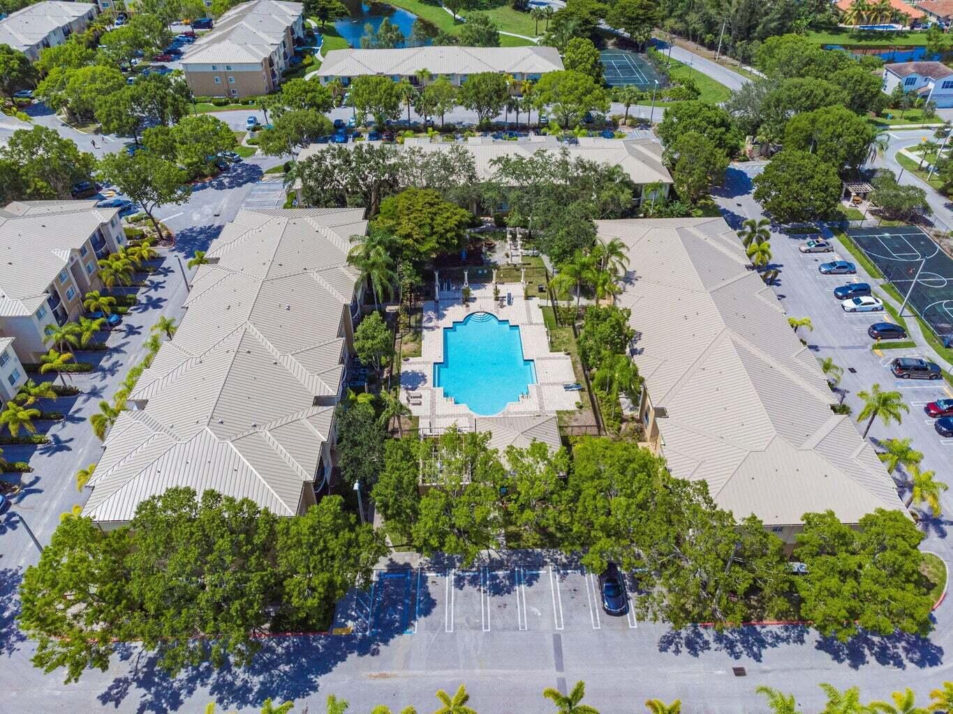 GRAND VIEW AT CRESTWOOD C - Residential Lease