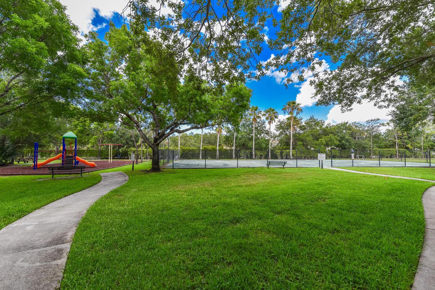 GRAND VIEW AT CRESTWOOD C - Residential Lease