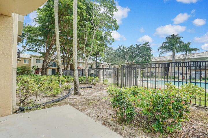 GRAND VIEW AT CRESTWOOD C - Residential Lease