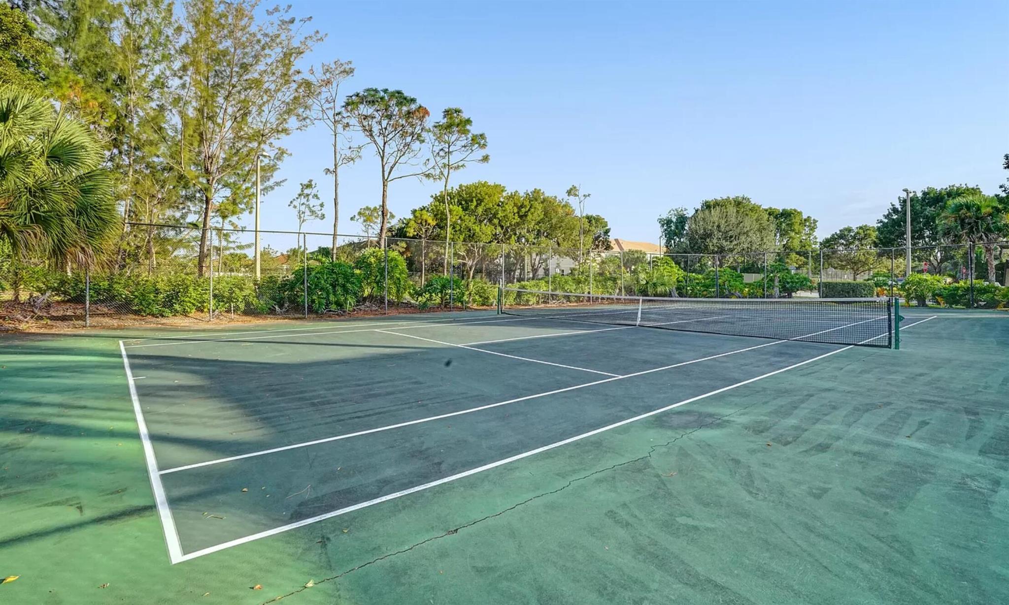 GRAND VIEW AT CRESTWOOD C - Residential Lease