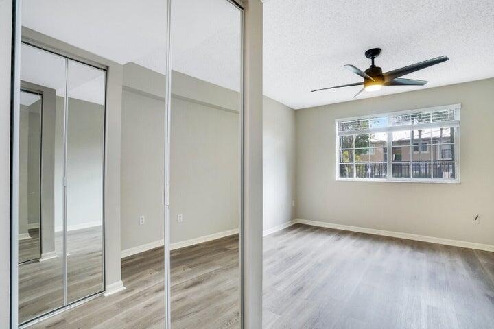 GRAND VIEW AT CRESTWOOD C - Residential Lease