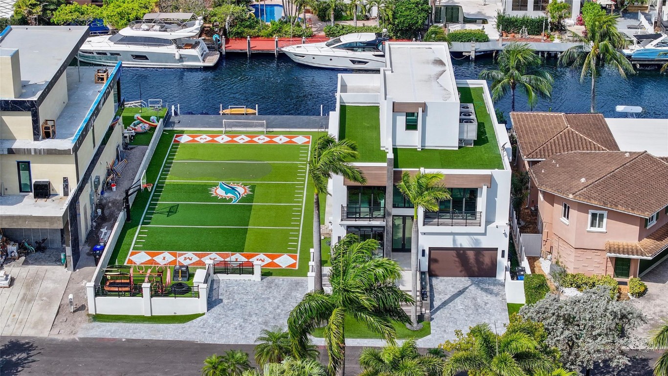 Venice 8-12 B - Residential