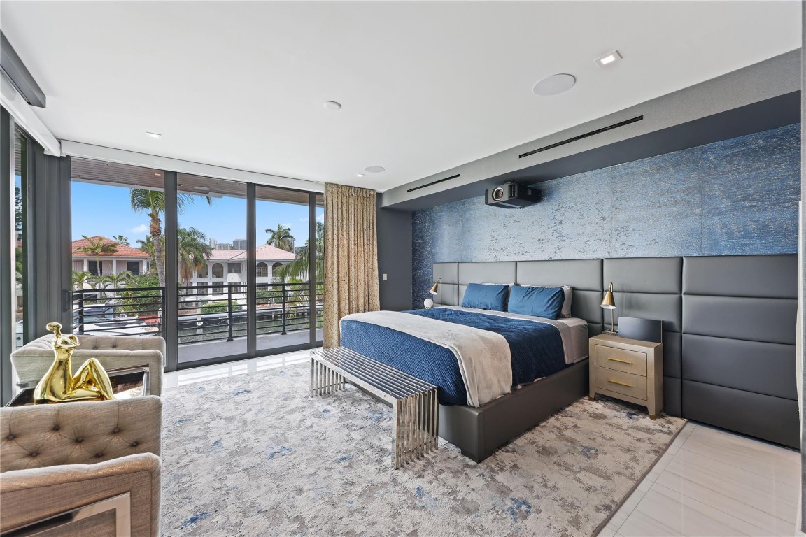 Venice 8-12 B - Residential