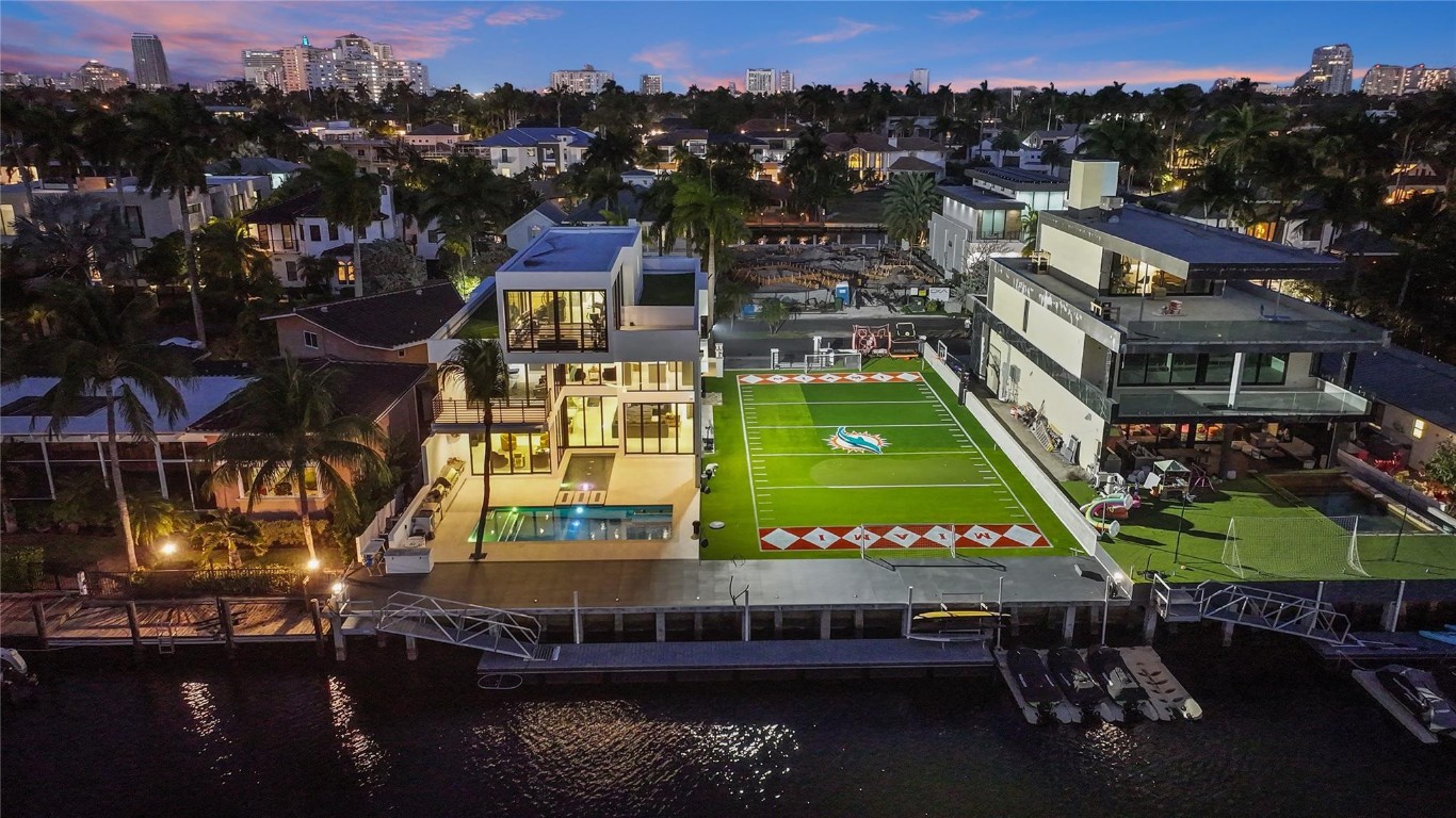 Venice 8-12 B - Residential