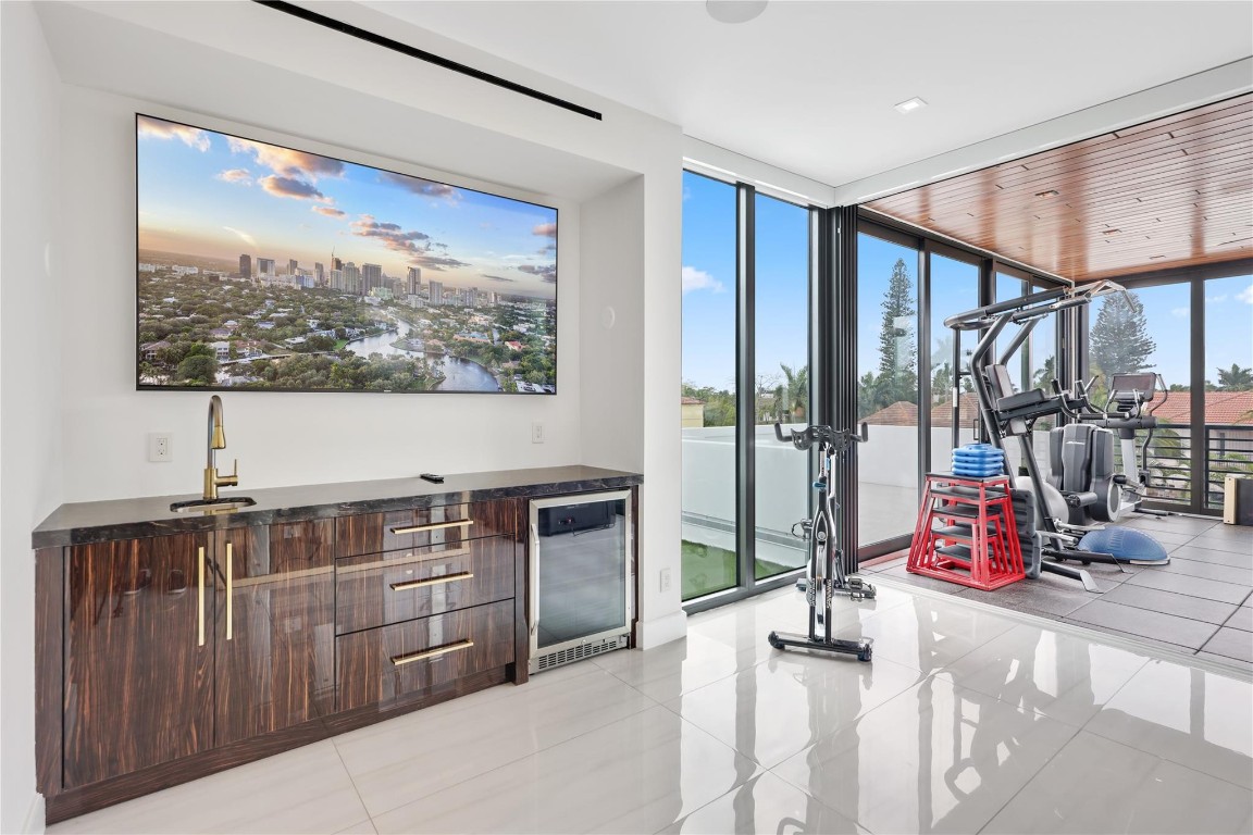 Venice 8-12 B - Residential